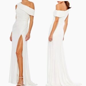 leena Mac Duggal Women's Ruched One-Shoulder Slit Gown White